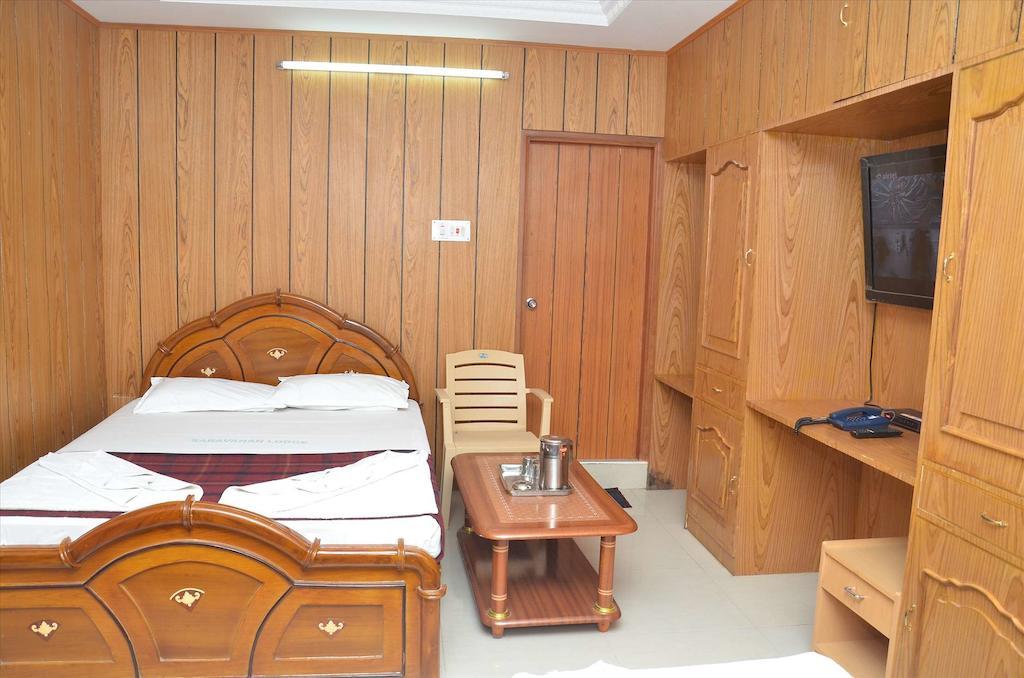 شيناي Saravanan Lodge الغرفة الصورة