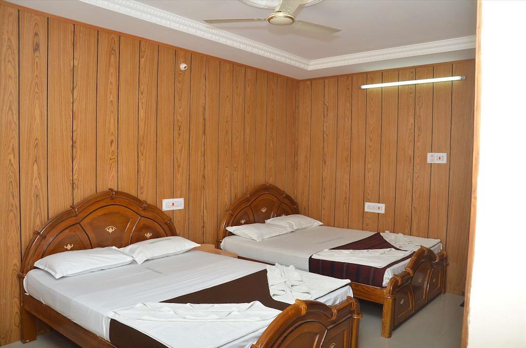 شيناي Saravanan Lodge المظهر الخارجي الصورة